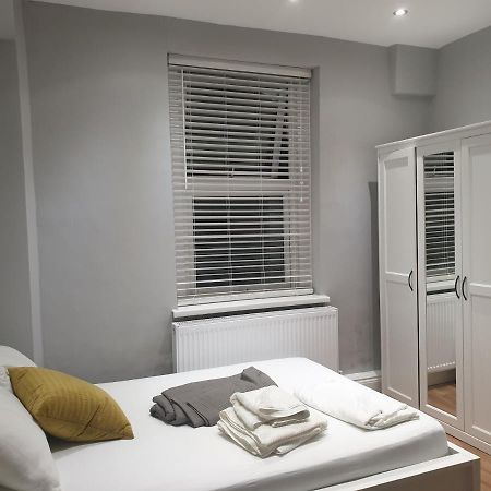 Lovely 1 Bedroom Flat High Barnet 3 Mins Away المظهر الخارجي الصورة