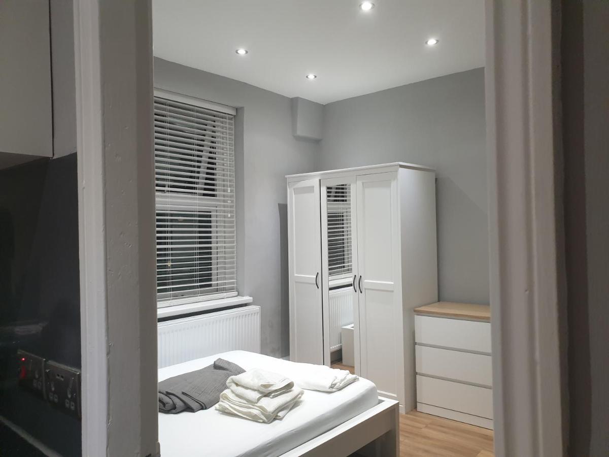 Lovely 1 Bedroom Flat High Barnet 3 Mins Away المظهر الخارجي الصورة